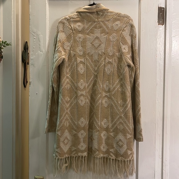 Show me your mumu mellow beige fringe western Aztec cardigan - Picture 4 of 5